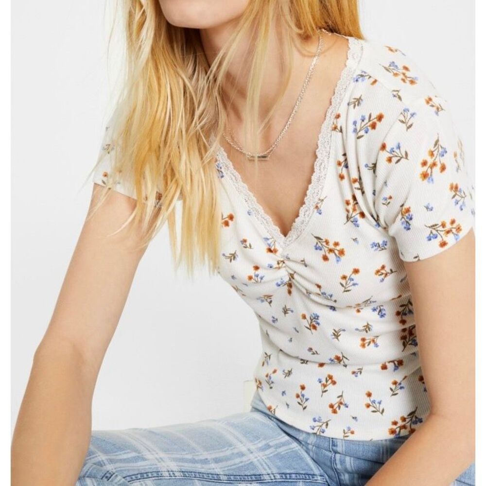 Hippie Rose Juniors' Lace-Trim Ruched Top - White Floral Size S